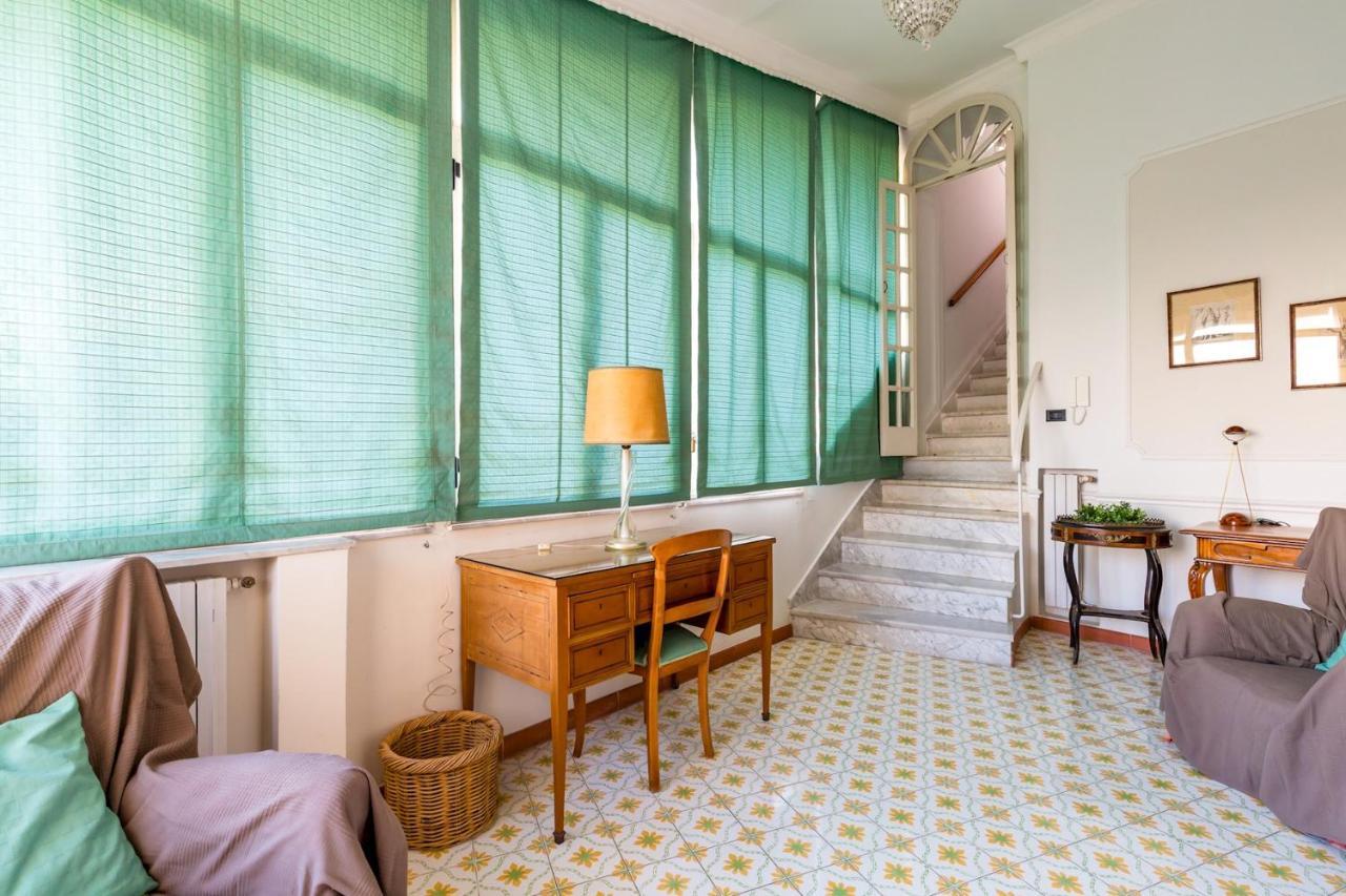 Villa Paola - Hidden Panoramic Garden And Terraces By Napoliapartments Exterior photo